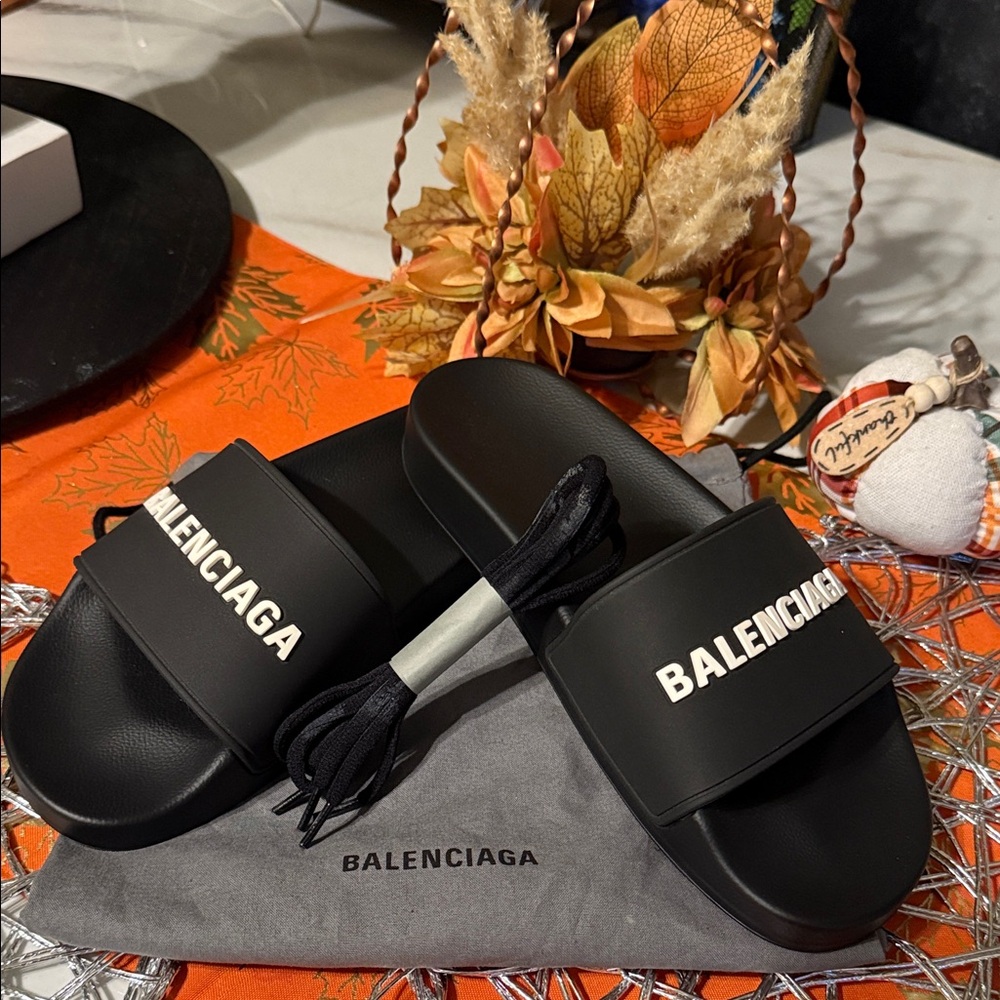 Balenciaga Black Logo Slides